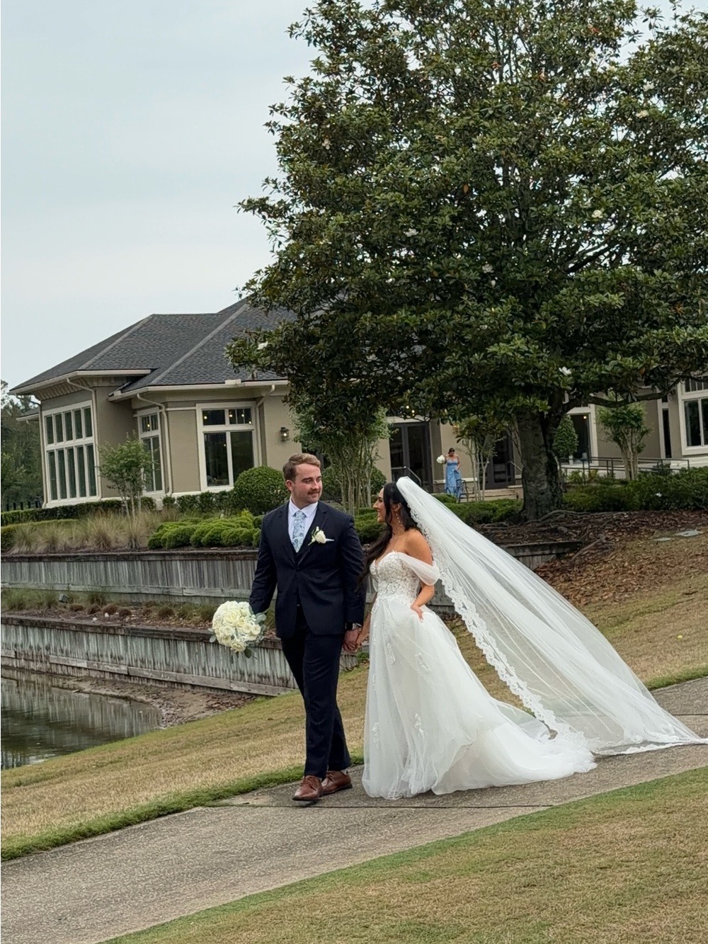 Vow’d “creek” style dress! Worn once for my wedding